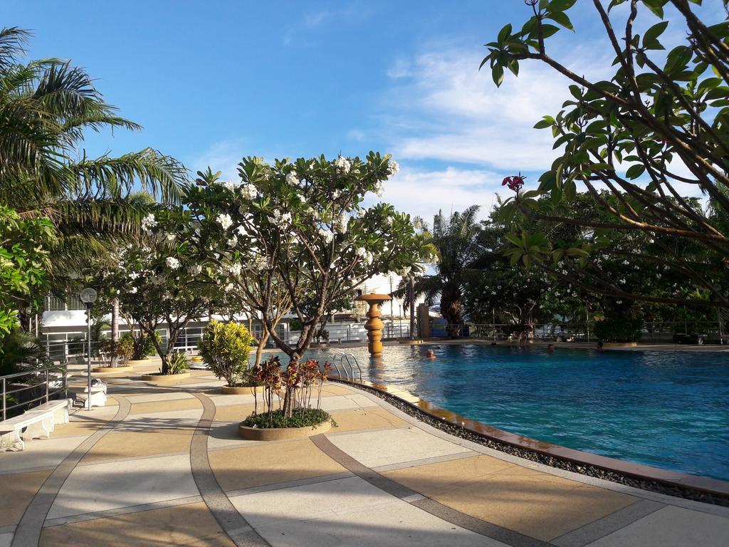 Studio Veiwtalay 7 Pattaya Exteriör bild