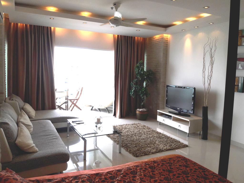 Studio Veiwtalay 7 Pattaya Exteriör bild