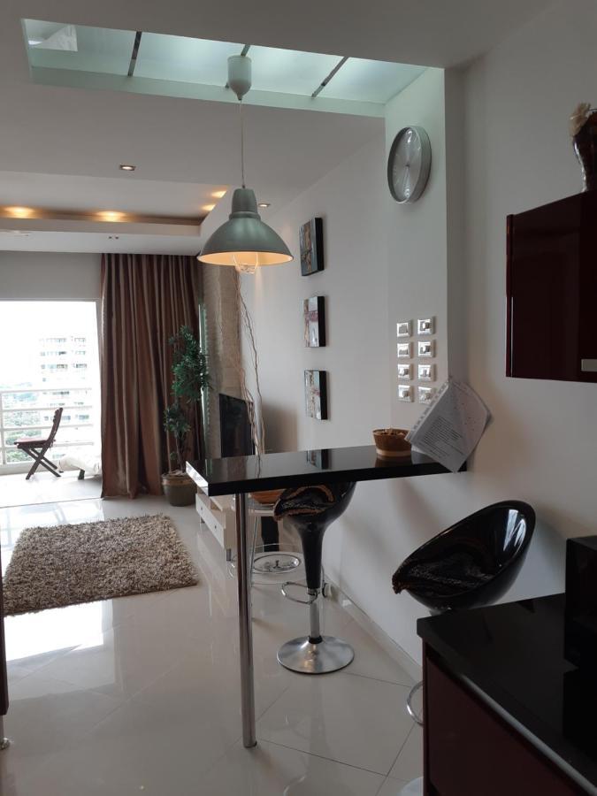 Studio Veiwtalay 7 Pattaya Exteriör bild